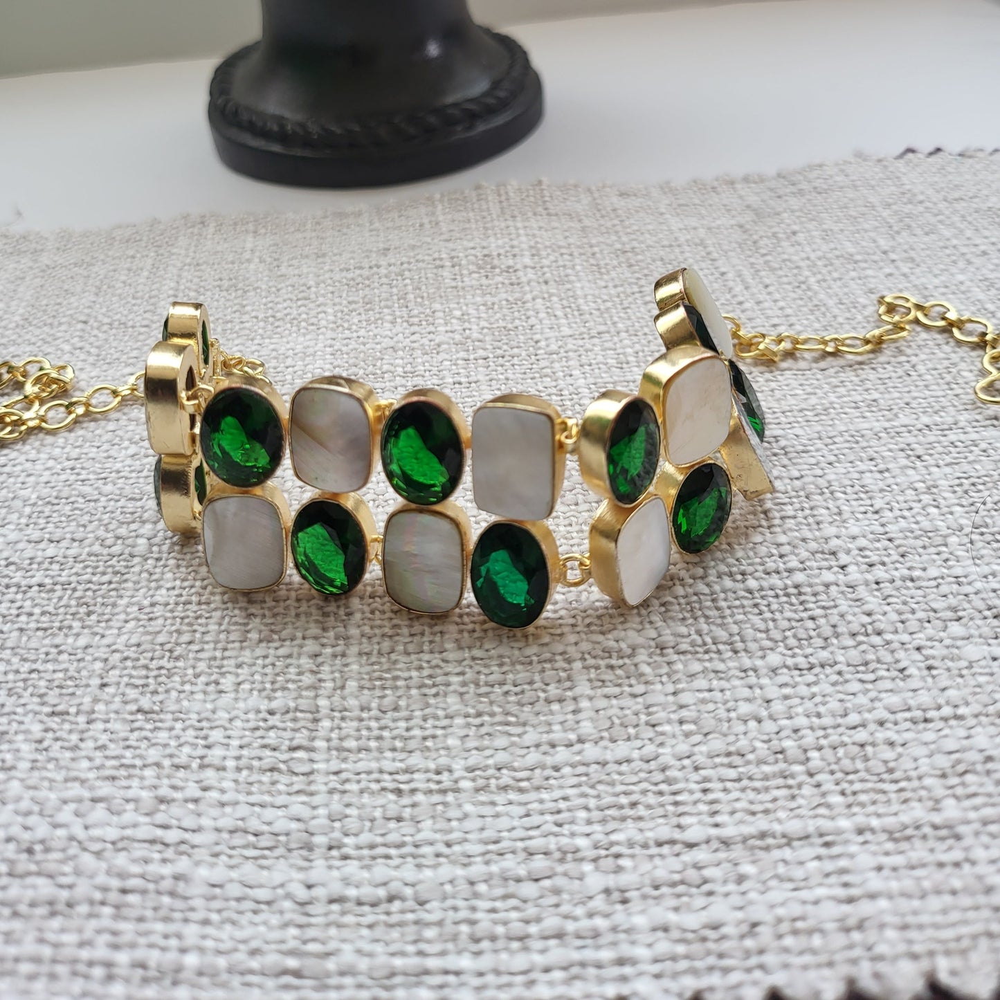 Green and White Stone  Choker